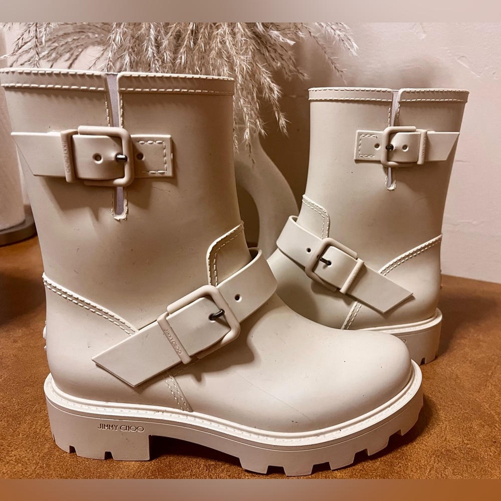 Jimmy Choo NWB Rain Boots Size 34 In Solid Camel / Light Brown Yael